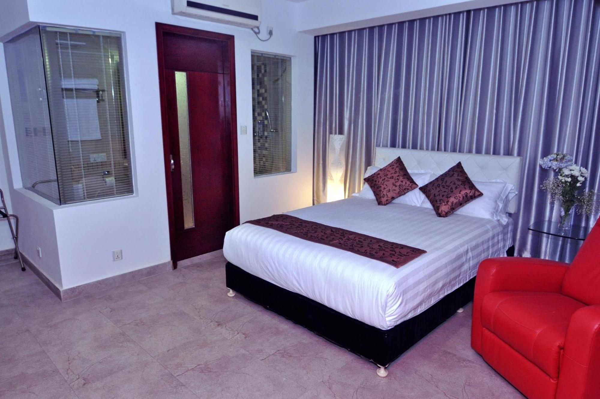 Royal Residence Dhaka Exterior photo